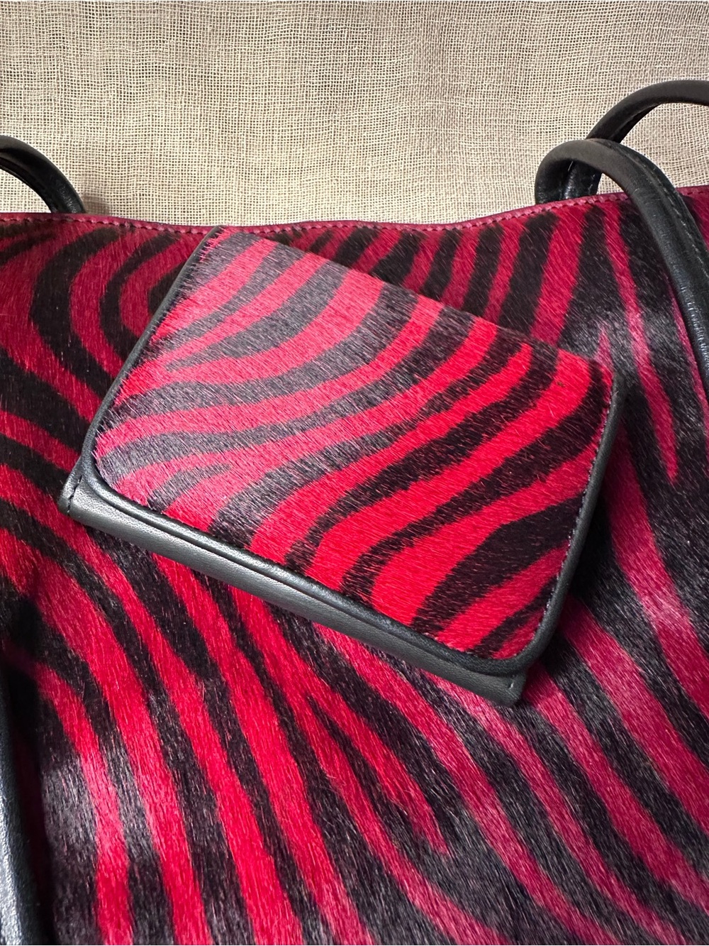 Vintage Wilsons Leather Red Zebra Pony Hair Tote Bag & Matching Wallet Set Y2K - Picture 3 of 14